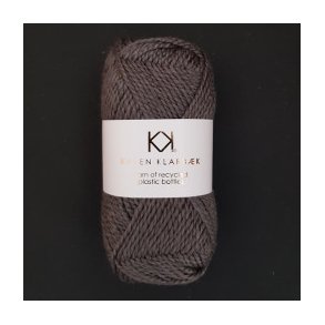 Charcoal - Recycled Bottle Yarn (13)