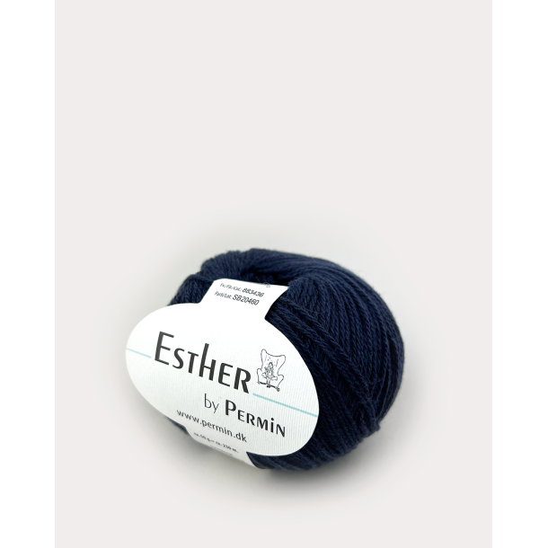 Esther Navy (36)