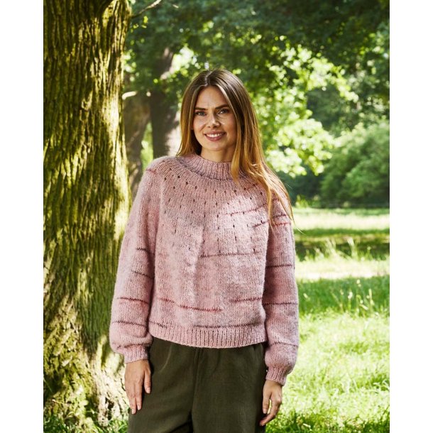 Nellie - Opskrift Sweater med rundt brestykke