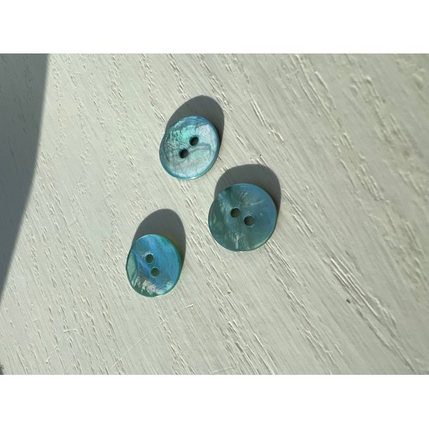 12 mm Aqua perlemorsknap (1)