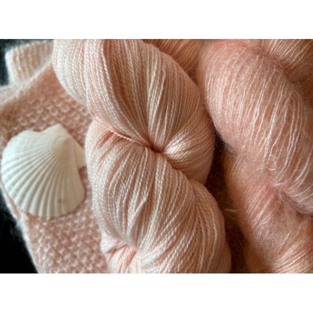 BFL Silk Lace  - Peach Party