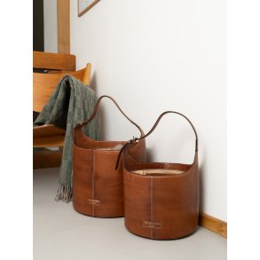 Project 26 - walnut/gold