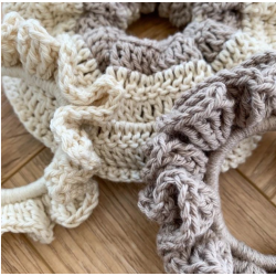 Monday Scrunchies - 3 hklede scrunchies - opskrift