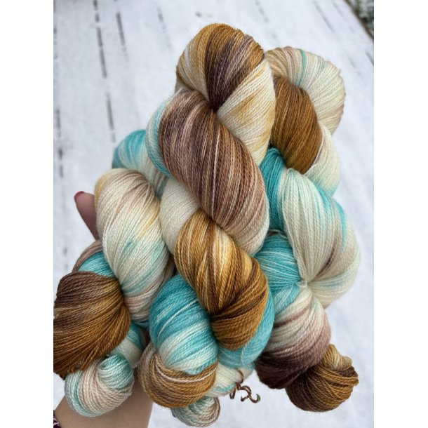 BFL Silk Lace - Thrifted Treasures